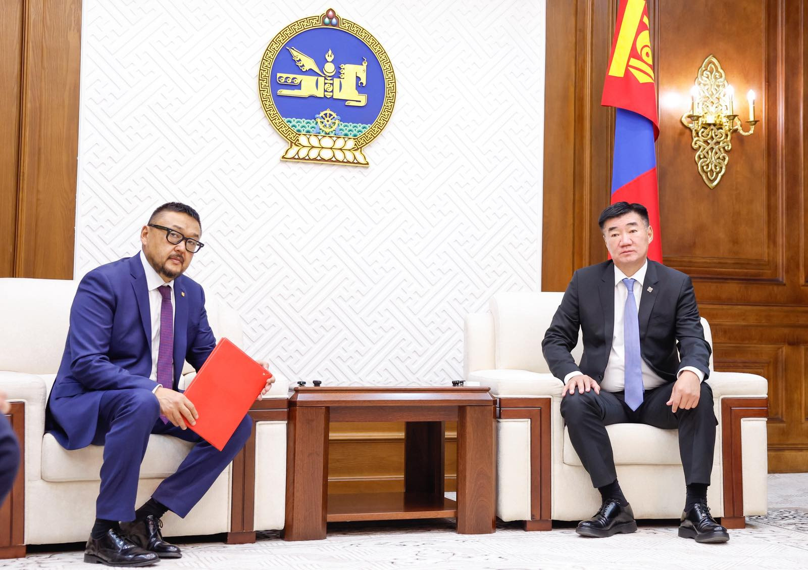 Төсвийн хөрөнгө оруулалтын үр ашгийг сайжруулах, эх үүсвэрүүдийн оновчтой хуваарилалтыг зохицуулахад чиглэсэн анхдагч хуулийн төсөл өргөн мэдүүлэв